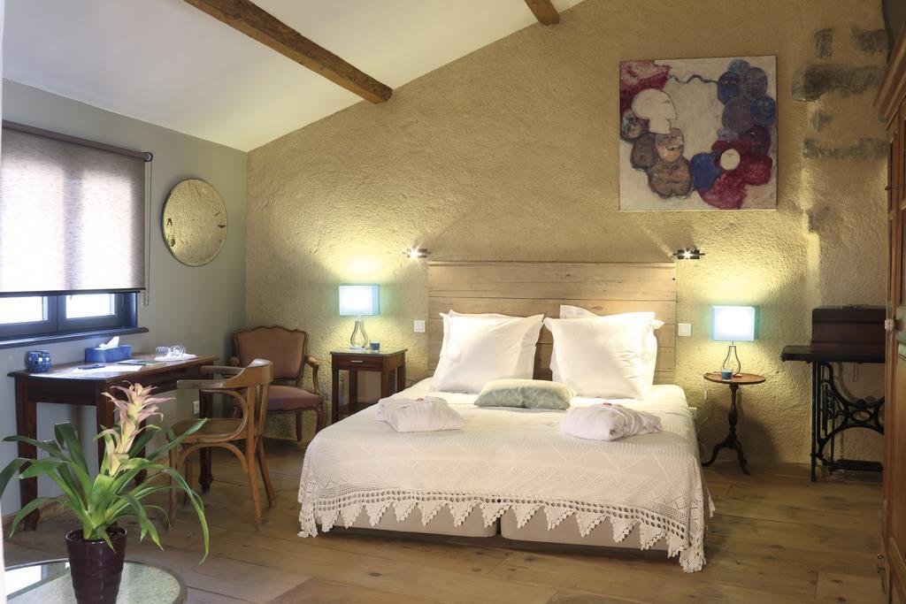 La Casa De Boulbon Bed & Breakfast Room photo